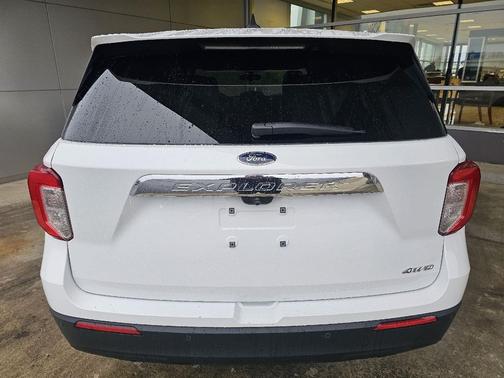 2021 Ford Explorer Base