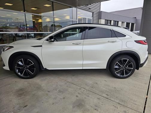 2022 INFINITI QX55 LUXE