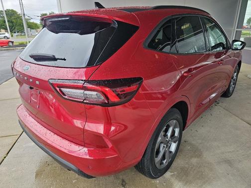 Rapid Red Metallic Tinted Clearcoat 2024 Ford Escape ST-Line
