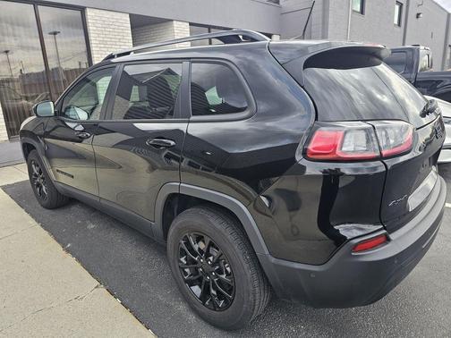 2023 Jeep Cherokee Altitude