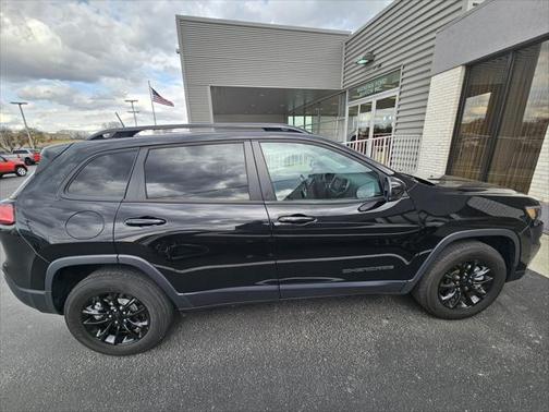 2023 Jeep Cherokee Altitude
