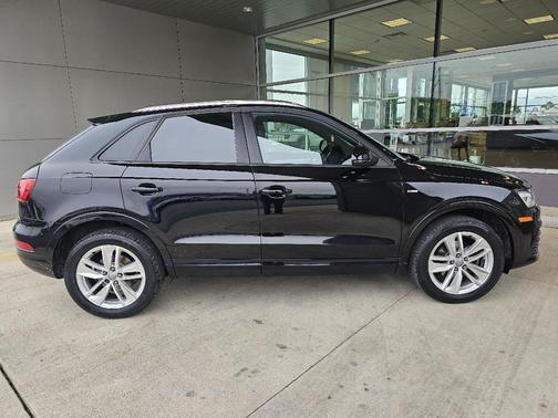Brilliant Black 2018 Audi Q3 2.0T Premium