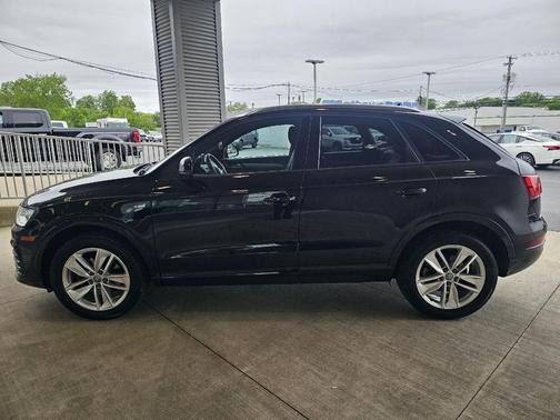 Brilliant Black 2018 Audi Q3 2.0T Premium