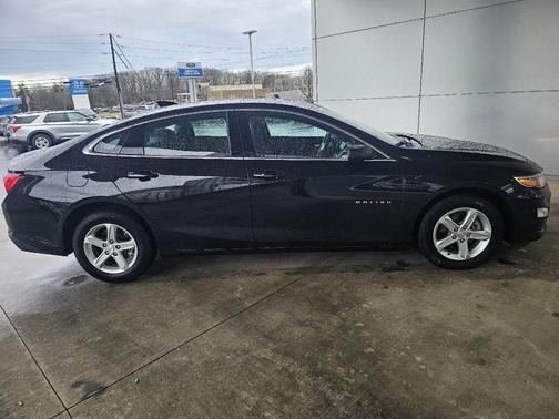 2023 Chevrolet Malibu FWD 1LT