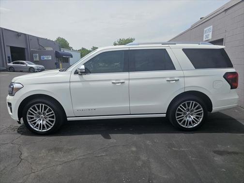 2022 Ford Expedition Platinum