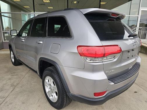 Billet Silver Metallic Clearcoat 2017 Jeep Grand Cherokee Laredo
