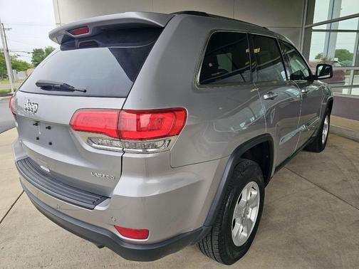 Billet Silver Metallic Clearcoat 2017 Jeep Grand Cherokee Laredo