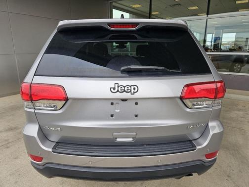 Billet Silver Metallic Clearcoat 2017 Jeep Grand Cherokee Laredo