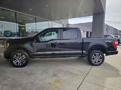 Agate Black Metallic 2023 Ford F-150 XL