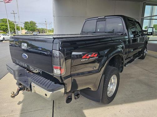 Black Clearcoat 2008 Ford F-350 Lariat