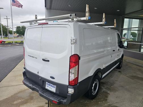 Oxford White 2017 Ford Transit-150 Base