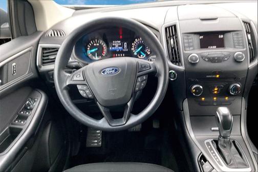 2018 Ford Edge SE