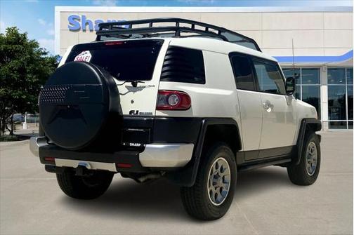2013 Toyota FJ Cruiser Base