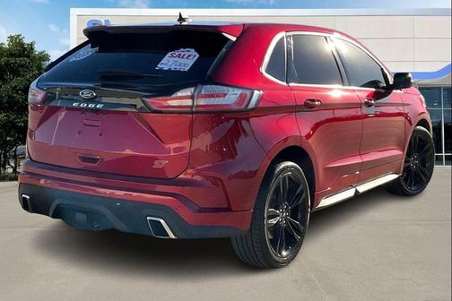 2021 Ford Edge ST