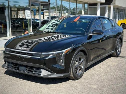 Black 2025 Kia K4