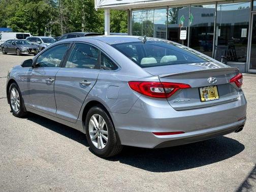 Shale Gray Metallic 2015 Hyundai SONATA SE