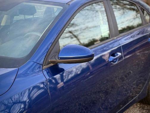 Blue 2022 Kia Forte LXS