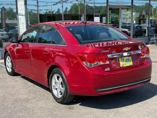 Red 2014 Chevrolet Cruze 1LT