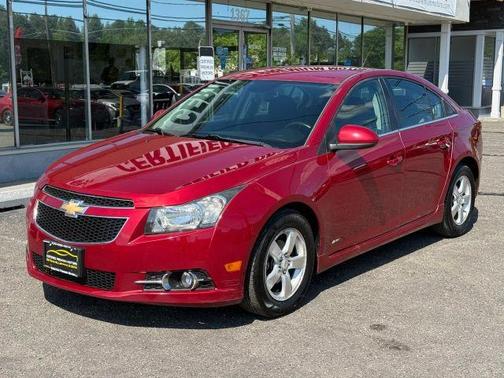 Red 2014 Chevrolet Cruze 1LT