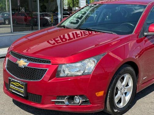 Red 2014 Chevrolet Cruze 1LT
