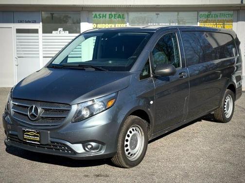 2020 Mercedes-Benz Metris Base