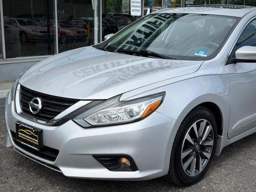 Silver 2017 Nissan Altima 2.5 SV
