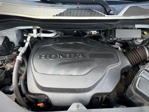 White 2021 Honda Pilot Special Edition