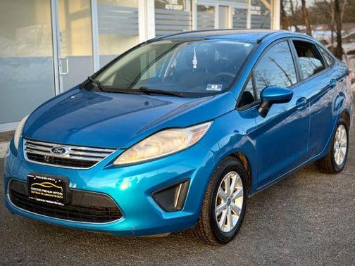 Blue 2012 Ford Fiesta SE