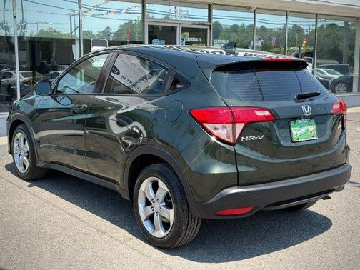 Green 2018 Honda HR-V LX
