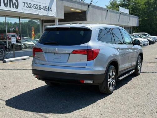 Silver 2016 Honda Pilot EX-L