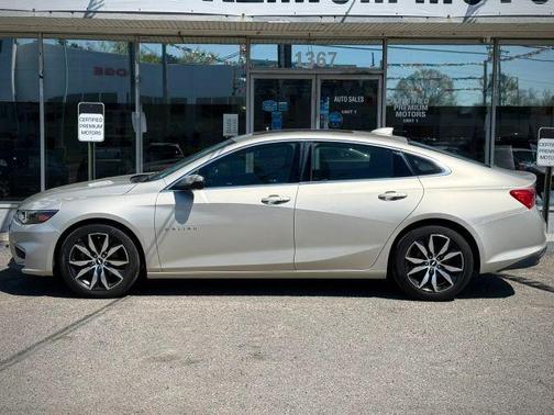 Beige 2016 Chevrolet Malibu 1LT
