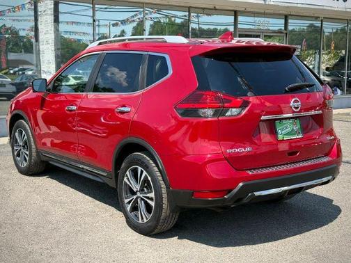 Palatial Ruby 2017 Nissan Rogue SL