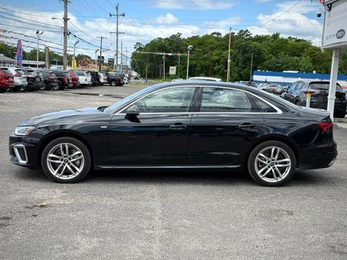 Mythos Black Metallic 2021 Audi A4 45 S line quattro Premium