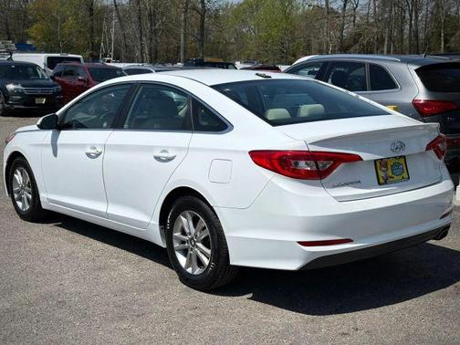 Quartz White Pearl 2016 Hyundai SONATA SE