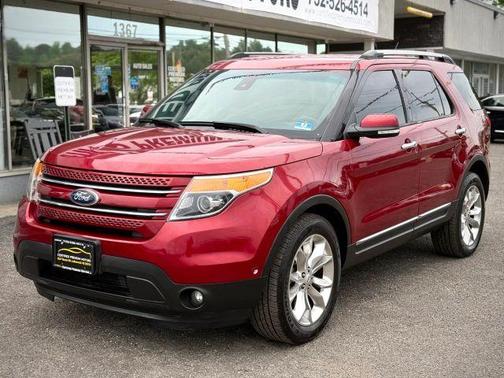 Red 2014 Ford Explorer Limited