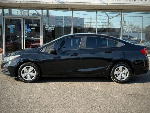 2018 Chevrolet Cruze LS