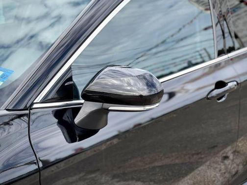 Black 2018 Toyota Camry XSE