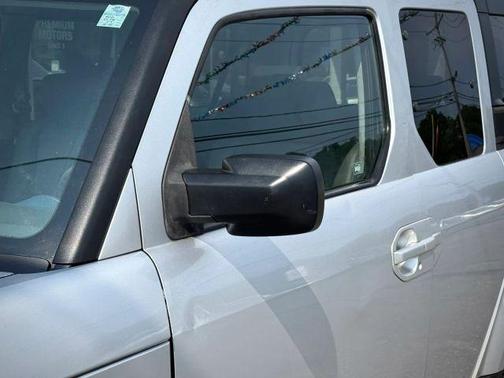 Silver 2006 Honda Element EX-P