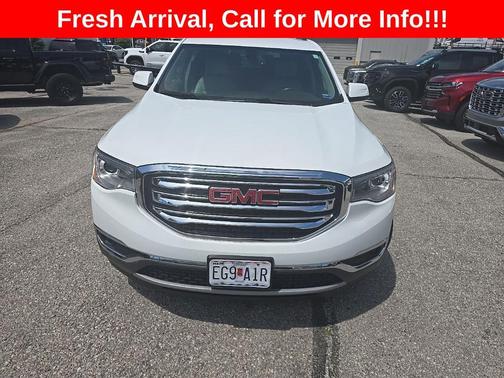 Summit White 2019 GMC Acadia SLT-1