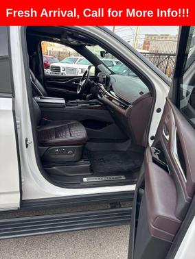 Crystal White Tricoat 2021 Cadillac Escalade Sport Platinum