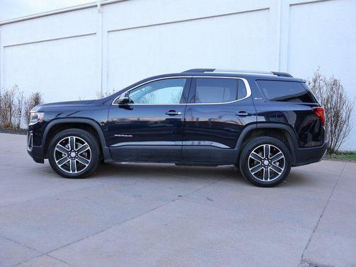 2022 GMC Acadia AWD SLT