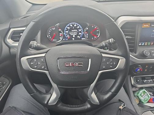 2022 GMC Acadia AWD SLT