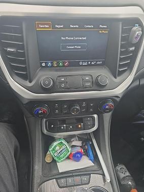 2022 GMC Acadia AWD SLT