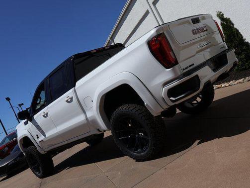 Summit White 2026 GMC Sierra 1500 AT4