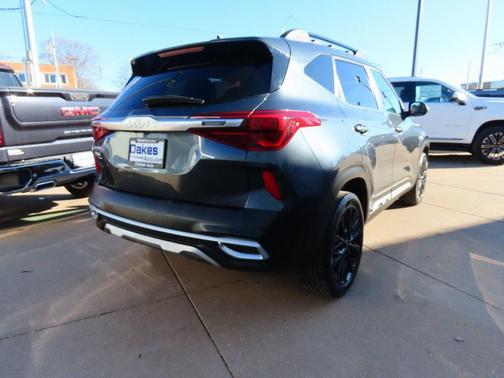 2022 Kia Seltos Nightfall Edition