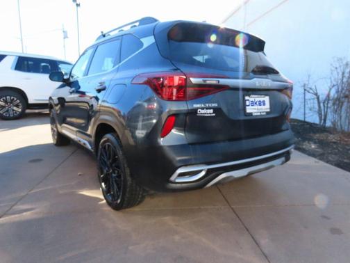 2022 Kia Seltos Nightfall Edition