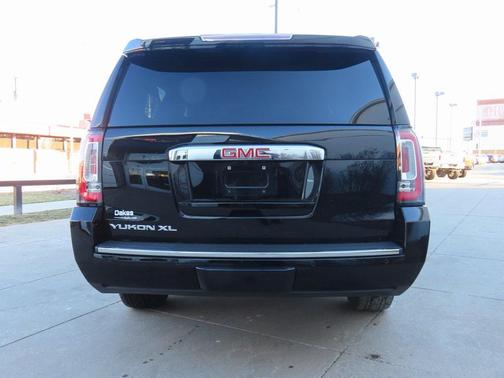 2020 GMC Yukon XL Denali