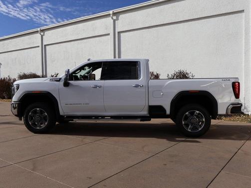 2026 GMC Sierra 2500 SLT