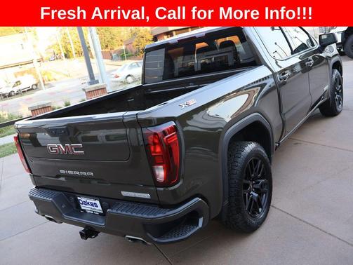 Deep Bronze Metallic 2023 GMC Sierra 1500 Elevation