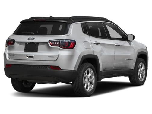 Silver Zynith Metallic Clearcoat 2025 Jeep Compass Limited